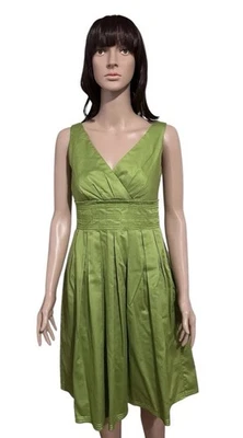 Liz Claiborne Women’s Green Pleated V-Neck Ruched Cotton Dress Petite 6P  - Image 1 of 4
