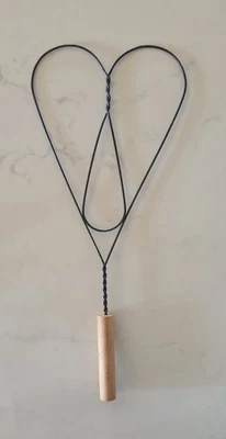 Decorative Wire Rug Beater Wood Handle Rustic Primitive Farmhouse Decor - Image 1 of 2