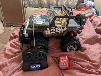 Vintage NIKKO Jeep Wrangler RC 140014C with remote battery charger TESTED - Image 1 of 4