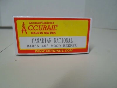 Accurail  #4855 - CANADIAN NATIONAL 40 ft Wood Reefer - Image 1 of 2