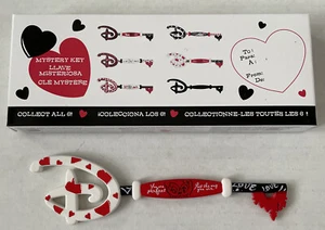Disney Store Bambi Key Love Serie Mystery Blindbox Valentinstag - Bild 1 von 6