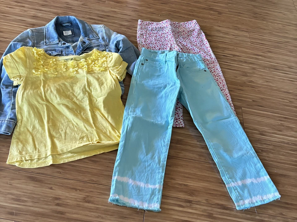 Girls Gap outfit- Size Medium- Set of 4 - Image 1 of 1