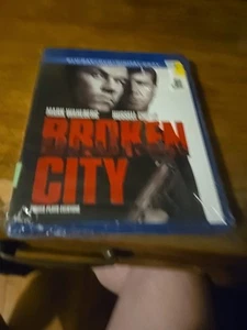 Broken City (Blu-ray, 2013) - Picture 1 of 2