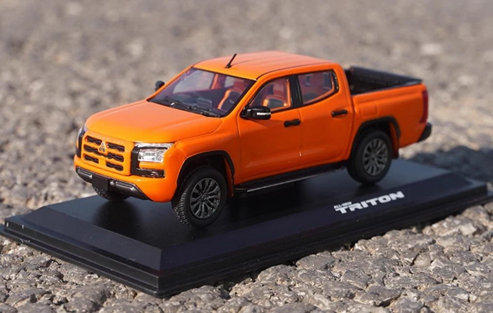 1/43 Scale Mitsubishi All-New Triton Pickup Orange Diecast Car Model Toy Gift - Image 1 of 4