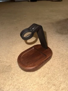 Apple Watch Charging Stand - Photo 1 sur 4