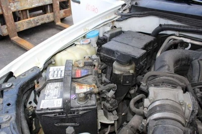 Botella depósito dirección asistida Nissan Xterra 2005-2016 Foto 1 de 4