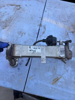 Conjunto de enfriador EGR BMW OEM M57 E90 335d E70 X5 11717812513 Foto 1 de 4