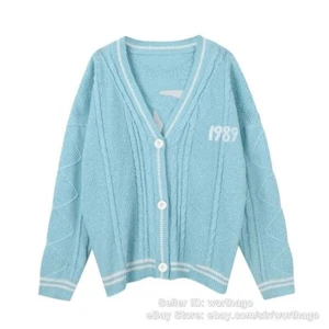 Offizielle Taylor Swift 1989 Strickjacke - hellblau mit schöner Stickerei - Bild 1 von 13