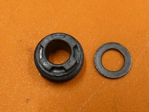 Shindaiwa 360 Oil Pump Worm Gear and Washer V652000170 V307000330 - Picture 1 of 2