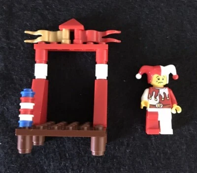 Lego Kingdoms Set 7953 JESTER Castle Red White Court Jester Juggler Minifig - Image 1 of 2