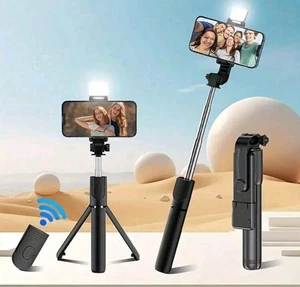 Selfie Stick avec lumière de remplissage et télécommande sans fil - Photo 1 sur 8