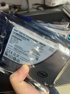 Intele SSD DC S3520 Series 480GB 2.5 inch SSDSC2BB480G7 6Gb/s SATA Hard Drive - Picture 1 of 5
