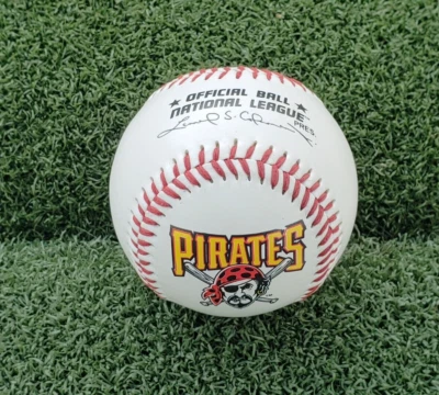 🔥 Balón Oficial Piratas de Pittsburgh Liga Nacional Rawlings Leonard S. Coleman Foto 1 de 4