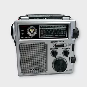 ETON FR300 MULTI PURPOSE RADIO AM/FM/NOAA/TV-VHS W/Bag Near Mint Tested Working - Picture 1 of 12