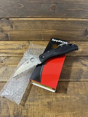 Spyderco Knives RockJumper Lockback Black FRN Serrated VG-10 C254SBK CC #014V - Image 1 of 3