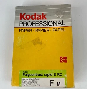 Papel KODAK Polycontrast 5x7” Rapid II RC caja abierta 100 hojas papel brillante blanco y negro - Imagen 1 de 9