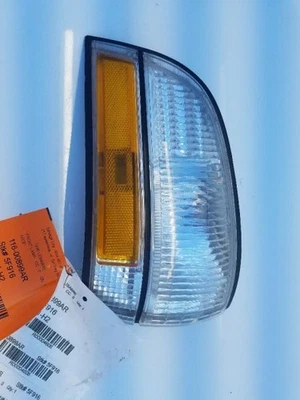 Marcador lateral de esquina/luz de estacionamiento para pasajeros compatible con Buick Lesabre 91-96 OEM Foto 1 de 4