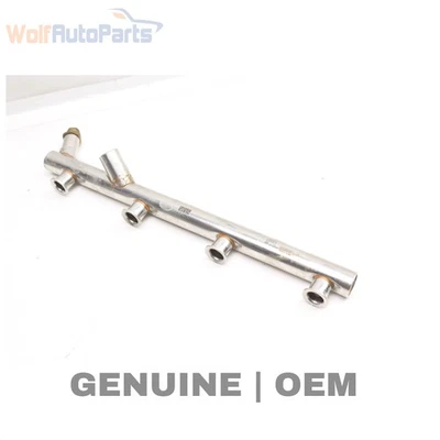 2015–2017 AUDI S8 4,0 л — правая ТОПЛИВНАЯ РЕЙКА 079133316BM - Изображение 1 из 4