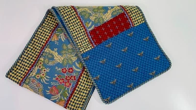 Vintage Patchwork Table Runner Tablecloth Decor Floral Tapestry Y2K Bees Floral - Image 1 of 4