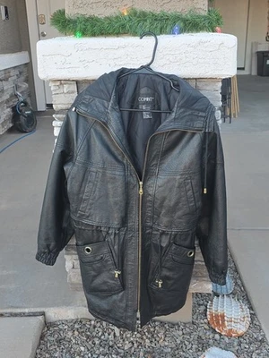 Chaqueta Comint Mujer Pequeña Negra Con Capucha Cuero Genuino Acolchada Forrada Parka Abrigo Foto 1 de 4