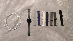 Google Pixel Watch 2 41mm Matte Black Aluminum Case with Obsidian Black Silicone - Photo 1 sur 4