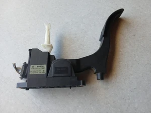 PEDALE D'ACCELERATEUR POTENTIOMETRE BOSCH AUDI A3 1J1721503K - Picture 1 of 4