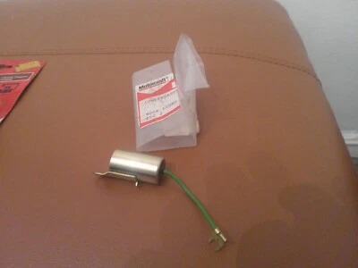 ПОДЛИННЫЙ КОНДЕНСАТОР FORD CAPRI/CORTINA/ESCORT/ZEPHYR/ZODIAC/TVR/SIERRA/GRANADA - Изображение 1 из 2