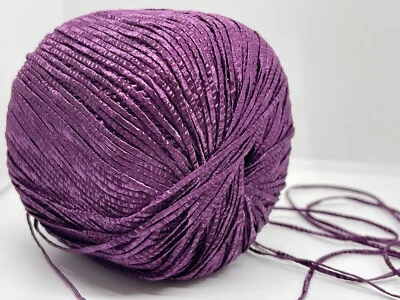 Fio de fita fina Fettuccia roxo uva 82227 fios de gelo 50g 114yd x 2mm de largura - Imagem 1 de 4
