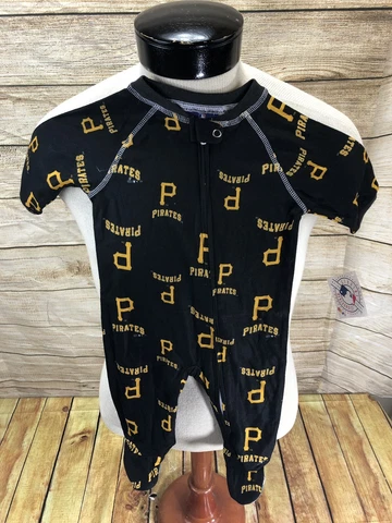 PITTSBURGH PIRATES 1 PIECE FOOTED PAJAMAS BABY BOY GIRL SZ 0 3 MONTHS Newborn Cover
