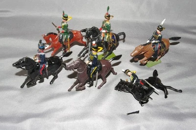 6 x VINTAGE BRITAINS HOLLOW CAST CAVALRY - Image 1 of 4