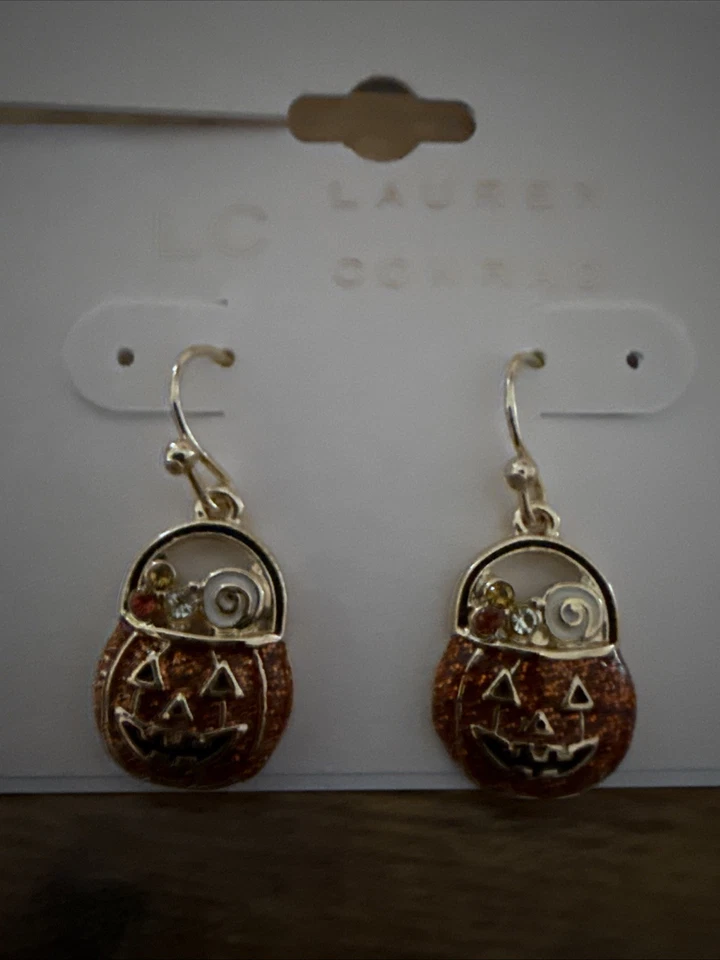 NUEVO NUEVO CON ETIQUETAS LC Lauren Conrad Halloween Brillante Esmalte Cuelga Calabaza Cesta Pendientes Foto 1 de 1