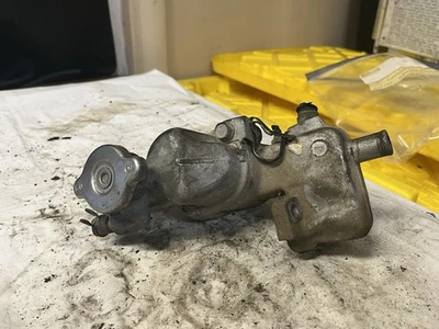 1990-1994 Mitsubishi Eclipse coolant thermostat housing outlet neck 1.8l W? - Image 1 of 4