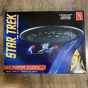 STAR TREK USS ENTERPRISE NCC-1701-D CLEAR 1:1400 MODEL KIT AMT955/06 - Picture 1 of 11