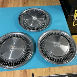 (3) OEM 1974-1979 15" Cadillac DeVille Fleetwood SeVille Hubcaps 0168876 2020 - Picture 1 of 12