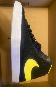 NUOVO! Blazer Nike Uomo Mid 77 Vintage Nero/Giallo [BQ6806-100] Uomo Taglia 7,5 - Foto 1 di 4