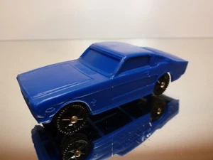 NP GERMANY PLASTIC VINYL FORD MUSTANG - BLUE1:43 - GOOD - NO TOMTE - 484 - Imagen 1 de 6