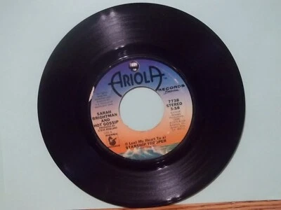 Sarah Brightman & Hot Gossip Do do do - Starship Trooper 45 Ariola record - Image 1 of 2