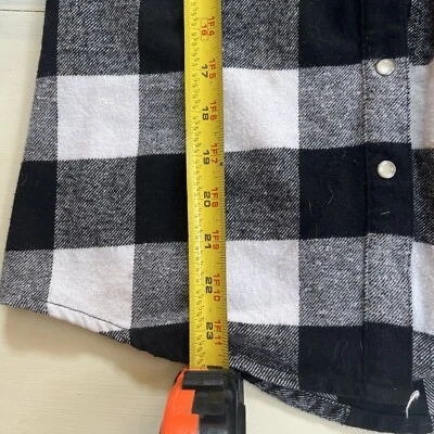 Black & White Flex Checkered Fleece Lined Flannel Shirt / Shacket - Mens Small - Image 1 of 3