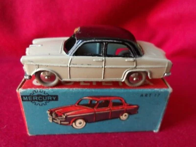MERCURY  Alfa Roméo N°17 version taxi ( véhicule ancien vendu en l'état) - Photo 1/4