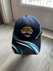 Cappello Jacksonville Jaguars ricamato NFL Reebok aderente OSFA astratto Y2K - Foto 1 di 8