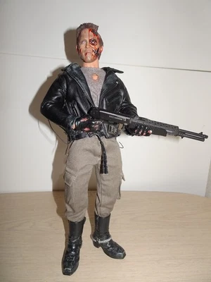 Hot Toys Terminator T-800 MMS 238 Used Please Read loose 1/6 scale FREE SHIPPING - Image 1 of 4