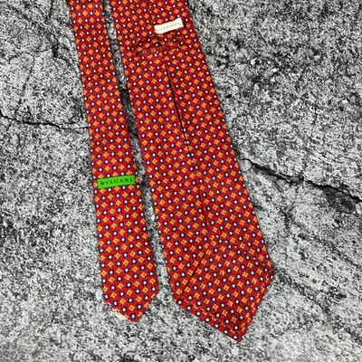 Corbatas Bvlgari 100% seda hechas en Italia rojas/azules/amarillas Foto 1 de 4