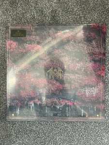 SLEEP TOKEN - EVEN IN ARCADIA - Metallic Gold Vinyl 2LP - Picture 1 of 4