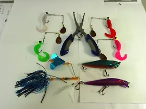 4 jig Spinners, 2 hard baits a buzz bait &split ring pliers Free Ship Lot H12 - Picture 1 of 5