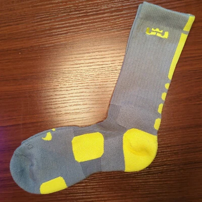 New Nike Elite Socks LeBron James Dri-Fit Basketball Crew Size Medium Large XL - Image 1 of 4