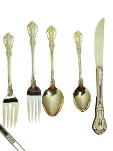 Rogers- Stanley Roberts Oro San Valentín 24 quilates chapado en oro juego de 60 piezas - Imagen 1 de 12