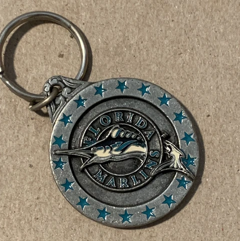 Vintage 1992 Florida Marlins Baseball Round Pewter Key Chain Keychain Key Ring Cover