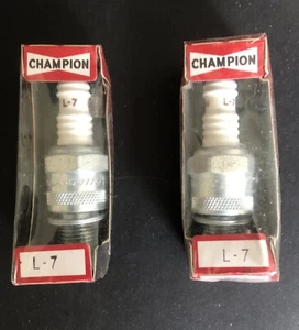 Champion L7 Spark Plugs In Original Packing - Picture 1 of 5