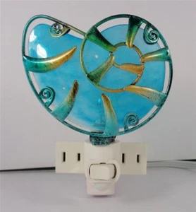 NAUTICAL AQUA BLUE BEACH SHELL PAINTED GLASS SEA LIFE DECORATIVE NIGHT LIGHT - Picture 1 of 5