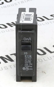 Disyuntor enchufable Eaton Cutler-Hammer BR115 1 polo 15A 120/240V - Imagen 1 de 4